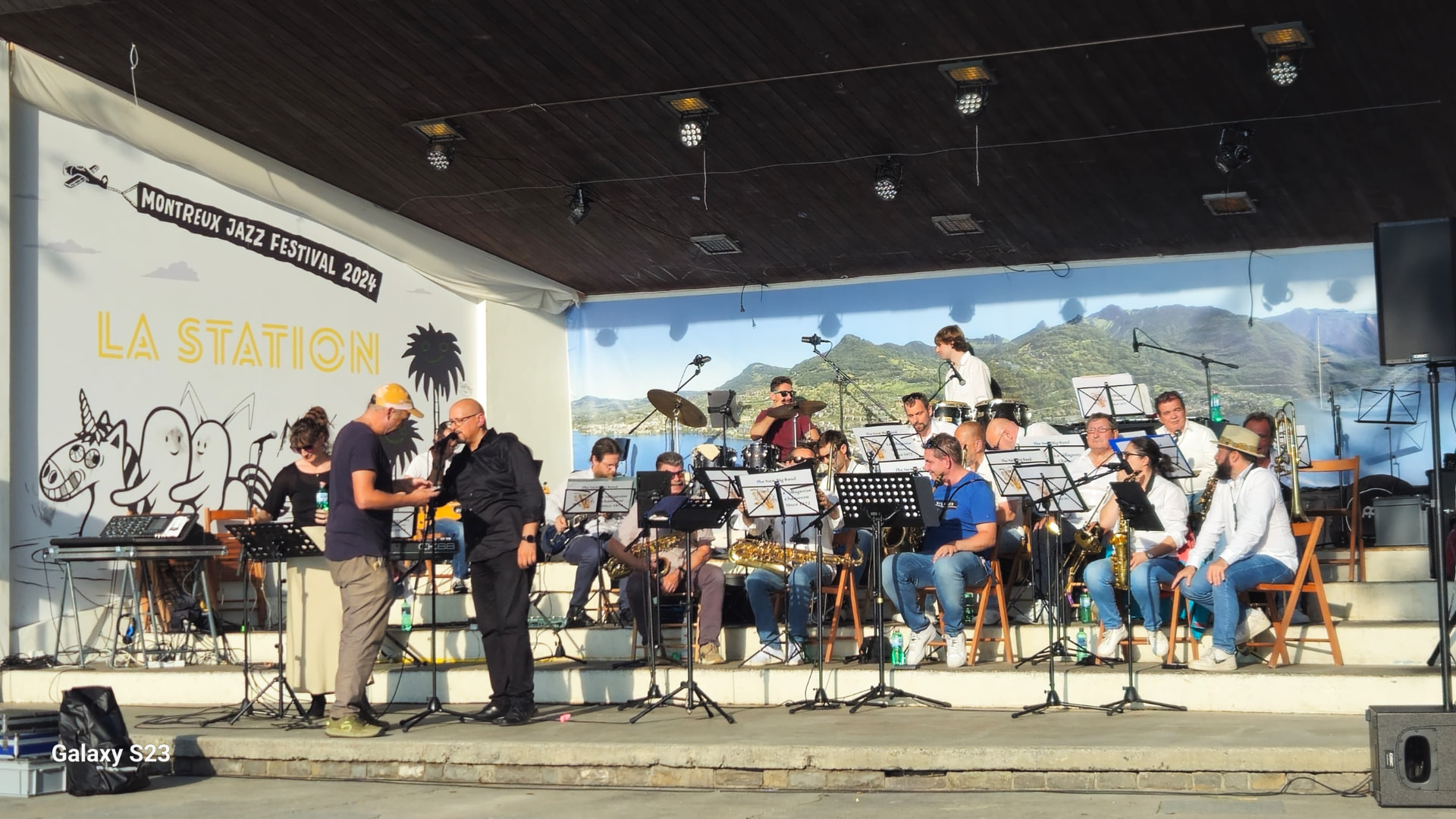 Le big band sur scène au Montreux Jazz Festival